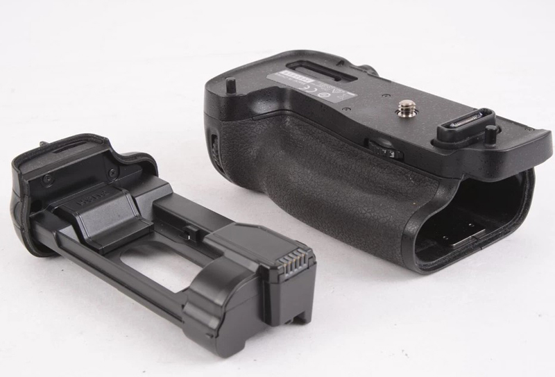 nikon MB-D16 battery grip
